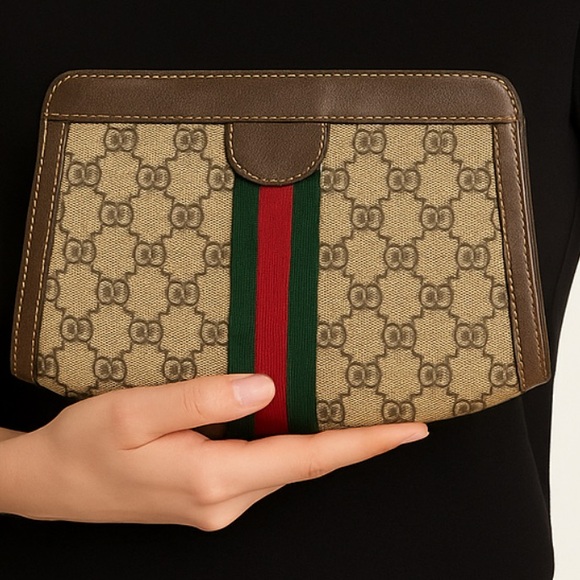 Gucci Vintage GG Supreme Monogram Clutch with Green & Red Web Stripe Trim - Picture 1 of 8